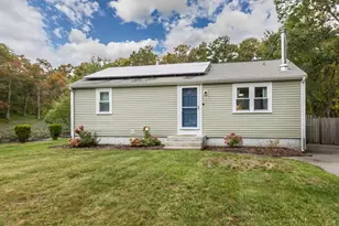 28 Brigantine Cir, Plymouth, MA 02360 - Photo 1
