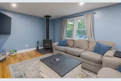 28 Brigantine Cir, Plymouth, MA 02360 - Photo 3