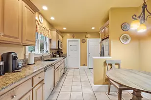 162 Flagg St, Worcester, MA 01609 - Photo 11