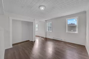 97 Pleasant St, Ware, MA 01082 - Photo 21