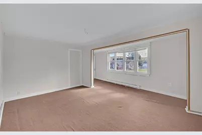 97 Pleasant St, Ware, MA 01082 - Photo 23
