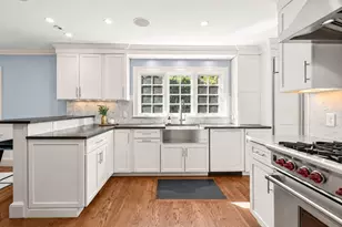 20 Shaw Rd, Wellesley, MA 02481 - Photo 9