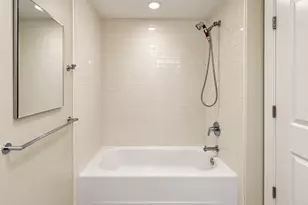 321 Hammond Pond Pkwy, Brookline, MA 02467 - Photo 21