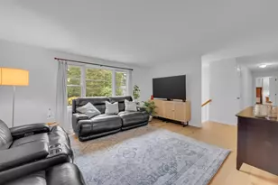 7 Garrison Dr, Plainville, MA 02762 - Photo 31