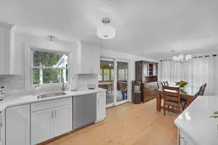 7 Garrison Dr, Plainville, MA 02762 - Photo 9