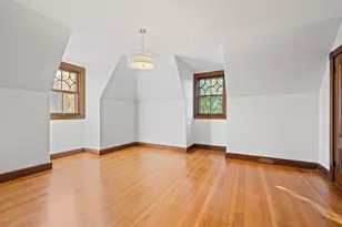 945 Beacon St, Newton, MA 02459 - Photo 35