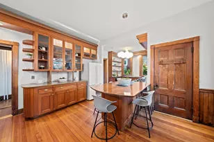 945 Beacon St, Newton, MA 02459 - Photo 17
