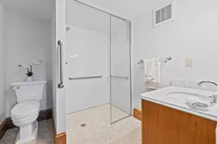 945 Beacon St, Newton, MA 02459 - Photo 19