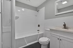 12 Winthrop St, Malden, MA 02148 - Photo 9
