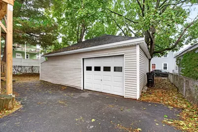 12 Winthrop St, Malden, MA 02148 - Photo 27