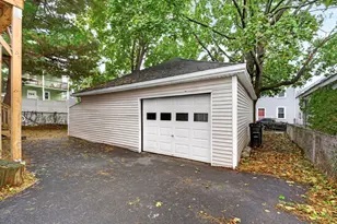 12 Winthrop St, Malden, MA 02148 - Photo 27