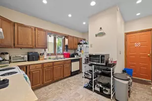 221-223 Boston Ave, Medford, MA 02155 - Photo 23