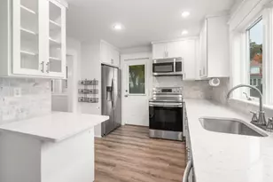63 Willow Ave, Quincy, MA 02170 - Photo 7