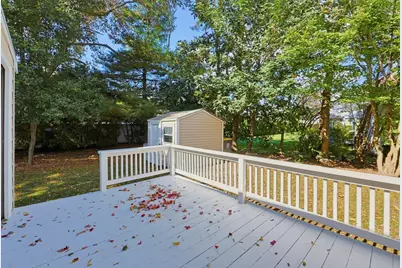 51 Robin, Somerset, MA 02726 - Photo 33