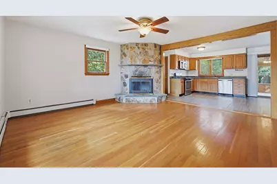 51 Robin, Somerset, MA 02726 - Photo 9