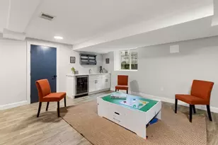 54 Pleasant St, Medford, MA 02155 - Photo 35