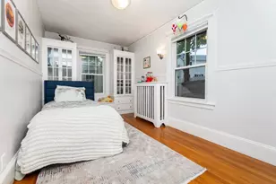 384 Winthrop St, Medford, MA 02155 - Photo 17