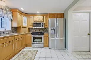 35 Union Square, Randolph, MA 02368 - Photo 15