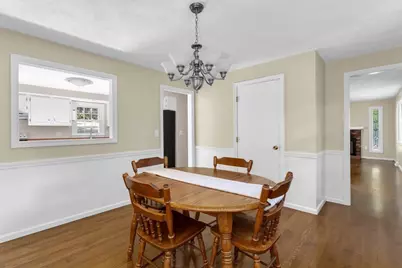 98 Miller St, Franklin, MA 02038 - Photo 9