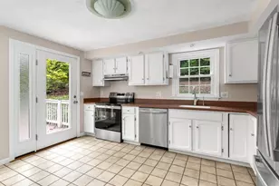 98 Miller St, Franklin, MA 02038 - Photo 11