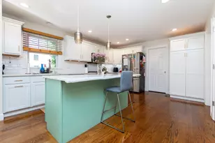 51 Phillips, Watertown, MA 02472 - Photo 7