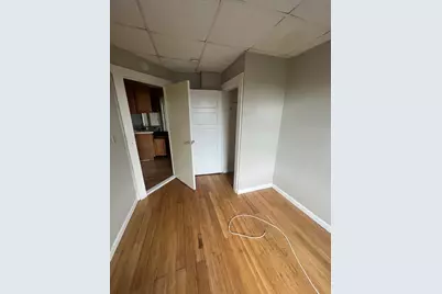 10 Rockdale Ave, Lowell, MA 01854 - Photo 31