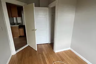 10 Rockdale Ave, Lowell, MA 01854 - Photo 31