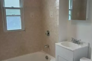 10 Rockdale Ave, Lowell, MA 01854 - Photo 11