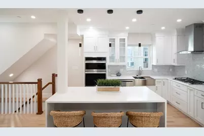 43 Boston St #A, Somerville, MA 02143 - Photo 17