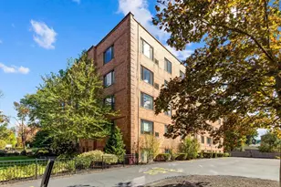 128 Pleasant St, Arlington, MA 02476 - Photo 25