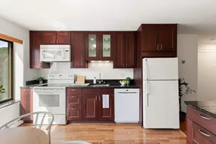 128 Pleasant St, Arlington, MA 02476 - Photo 11