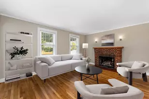 15 Bryant Rd, Boston, MA 02132 - Photo 5