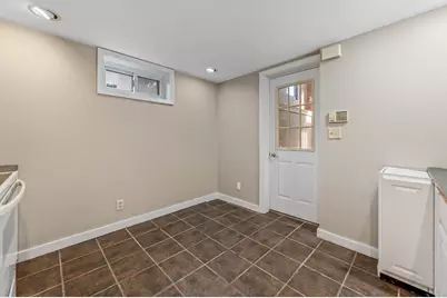 15 Bryant Rd, Boston, MA 02132 - Photo 33