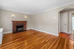 15 Bryant Rd, Boston, MA 02132 - Photo 7