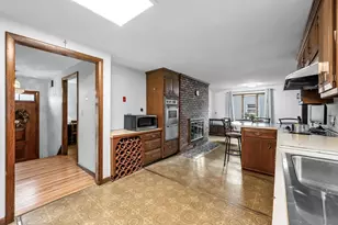 5 Nora St, Chicopee, MA 01013 - Photo 9