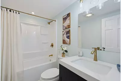 127 Crescent Pl, Hanson, MA 02341 - Photo 11