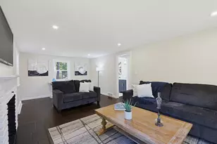 127 Crescent Pl, Hanson, MA 02341 - Photo 13