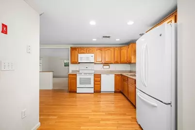 2 Gwen Dr, Auburn, MA 01501 - Photo 7