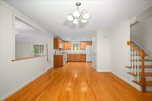 2 Gwen Dr, Auburn, MA 01501 - Photo 5