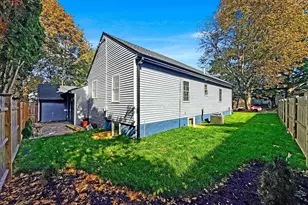 44 Shore Rd, Waltham, MA 02451 - Photo 37