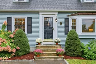 21 Curve St, Bedford, MA 01730 - Photo 1