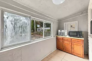 125 Maywood St, Worcester, MA 01603 - Photo 41