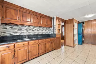 125 Maywood St, Worcester, MA 01603 - Photo 11