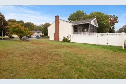 31 Towne Crest Drive, Stoneham, MA 02180 - Photo 5