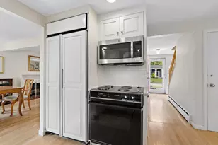 21 Tanglewood Rd, Needham, MA 02494 - Photo 15