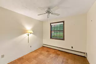 8 Trinity St, Danvers, MA 01923 - Photo 27