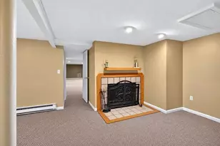 25 Ridgeway Cir, Springfield, MA 01118 - Photo 23