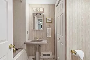 105 Longview, Longmeadow, MA 01106 - Photo 25