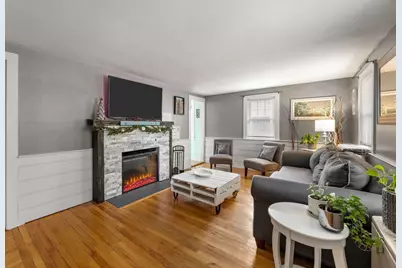 16 Thatcher Rd, Yarmouth, MA 02664 - Photo 5