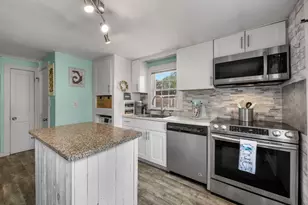 16 Thatcher Rd, Yarmouth, MA 02664 - Photo 17